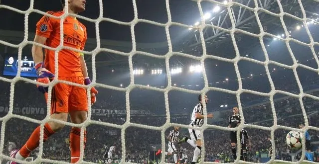 photo iker casillas s'en est pris aux supporters du real madrid. &copy; photo : afp.