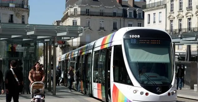 photo angers. les tarifs des bus et du tramway irigo à la hausse. &copy; photo le courrier de l'ouest - josselin clair