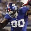 photo jason pierre-paul, star du football américain, a dû être amputé d'un doigt après un accident avec des feux d'artifices.