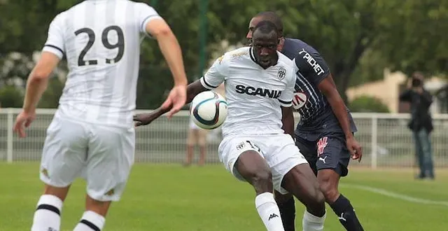 photo n'doye et les recrues angevines ont livré une belle prestation face à bordeaux, hier soir. &copy; sud ouest