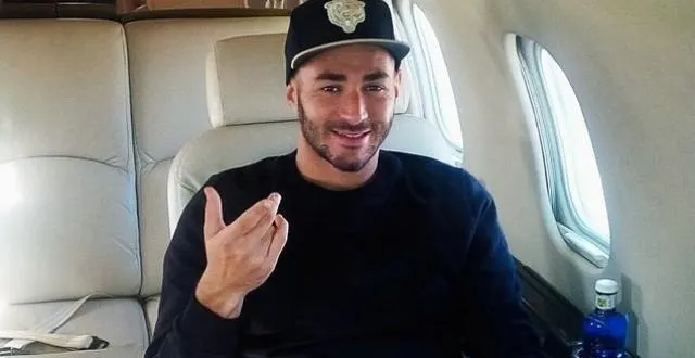 photo la photo de karim benzema dans l'avion. &copy; photo : compte instagram de karim benzema