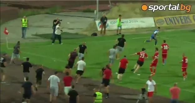 photo les supporters du cska sofia prennent en chasse les joueurs du ms ashdod.