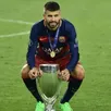 photo cest après la victoire en supercoupe deurope que gérard piqué a chambré le real