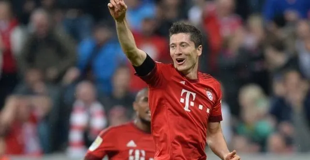 photo 5 buts en 9 minutes pour lewandowski, mardi, avec le bayern munich contre wolfsburg. &copy; photo : afp