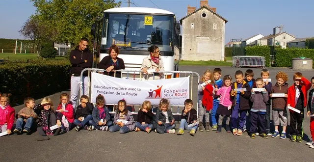 photo partanariat fondation de la route et caa transdev