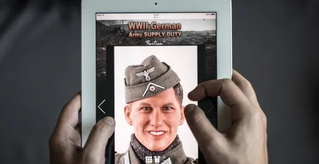 photo la figurine du soldat nazi ressemblant fortement à bastian schweinsteiger. &copy; afp