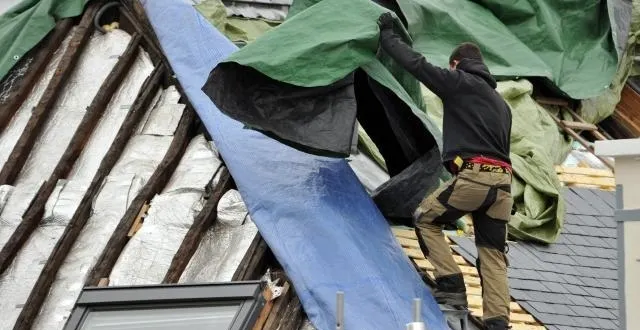 photo la société de couverture est placée en redressement judiciaire pour six mois. &copy; illustration daniel fouray / ouest-france