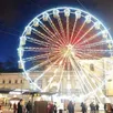 photo la grande roue sera installée sur la place de la république pour les fêtes de fin d'année.