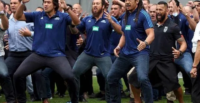 photo les rugbymen néo-zélandais ont rendu un dernier hommage à la légende jonah lomu. &copy; photo : afp