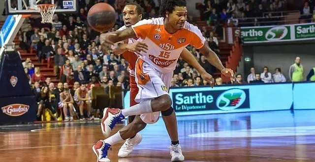 photo touché au genou en première mi-temps face à cholet, mike gelabale a été mis au repos depuis lundi. &copy; dominique breugnot.