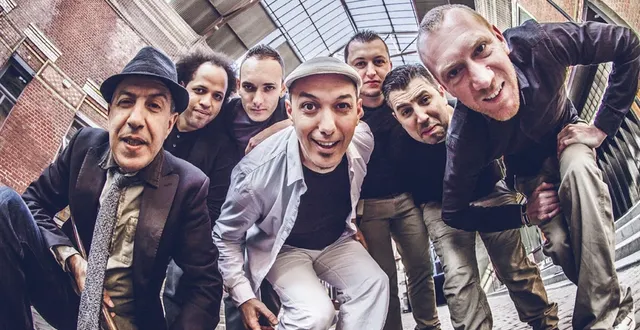 photo hk & les saltimbanks