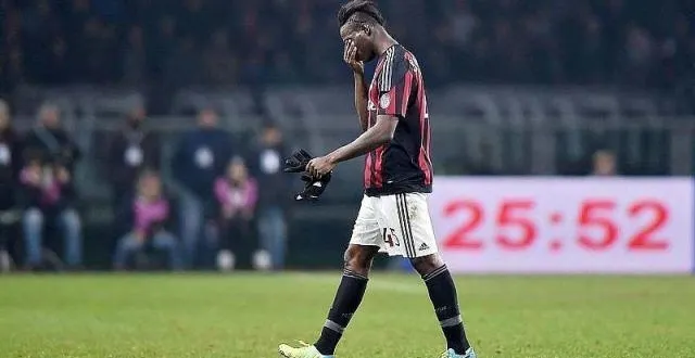 photo mario balotelli, dernière victime de soufiane touzani. &copy; photo : epa/maxppp