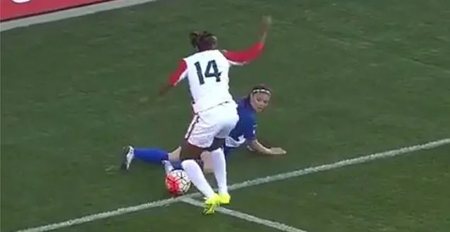 photo le penalty le plus bête… &copy; capture d'écran