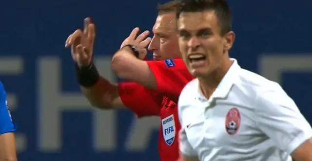 photo un gardien marque de 70 mètres, mais son but est refusé ! [vidéo] &copy; capture youtube