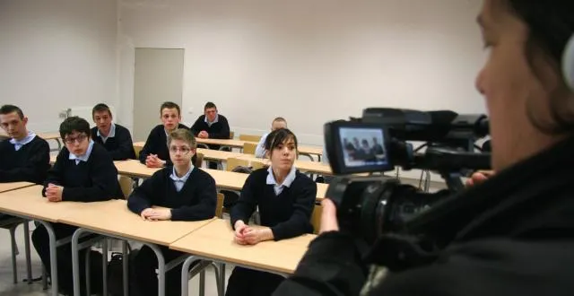 photo le tournage va se poursuivre jusqu'à vendredi à l'épide d'alençon. &copy; bastien bocquel / ouest-france