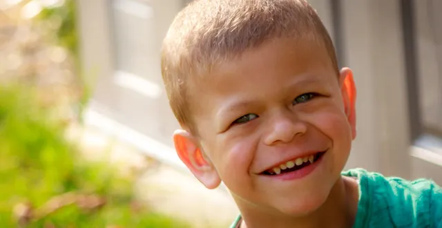 photo aidons elouan à manger 2016