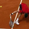 photo novak djokovic s'est énervé après avoir perdu un point face à steve darcis.