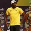 photo usain bolt a dansé la samba lors d'une conférence de presse.