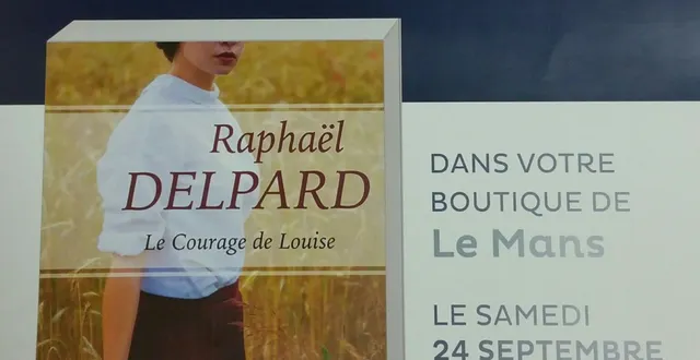 photo raphaël delpard en dédicace