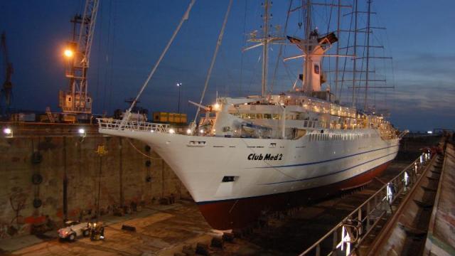 Brest. Le Club Med 2 repart après des réparations faites par Damen -  
