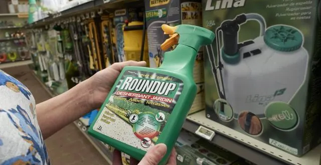 photo lancement d'une initiative citoyenne européenne contre le glyphosate. &copy; jean-michel nestier - ouest france