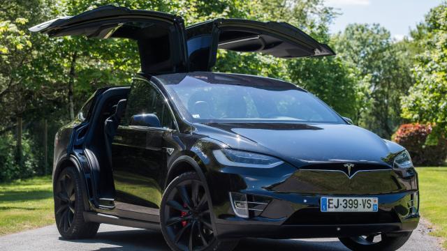 Vidéo. Tesla Model X : à bord du SUV le plus rapide du monde ...