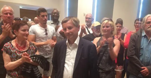 photo joaquim pueyo, quelques minutes avant l'annonce des résultats. &copy; yasmine mousset