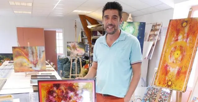 photo dans son atelier condéen, erékosé prépare une nouvelle exposition. &copy; ouest-france