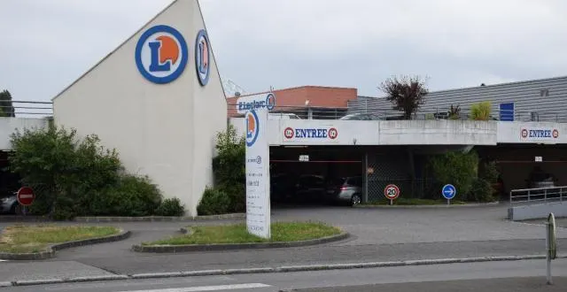 photo le centre e.leclerc intéressé, mais prudent concernant ce projet d'installation autour de la gare. &copy; archives ouest-france.
