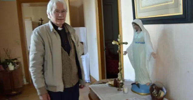 photo saint-calais. père edmond samson : « le métier d'un prêtre est de prier »