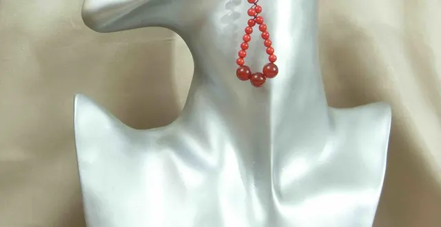 photo pierres semi-précieuses naturelles et crochets cuivre plaqués or.