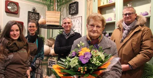 photo de gauche à droite : audrey et océane, salariées, hubert renaudin, colette et vincent lochon. au petit jardinier fête ses 60 ans cette année. &copy; delphine le normand