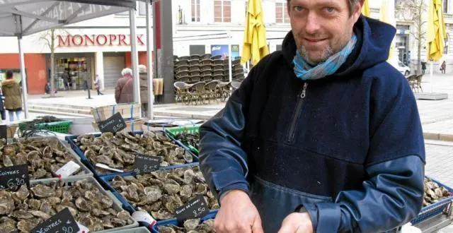 photo l'huître préférée de franck, l'ostréiculteur ? « la spéciale », à 16 € la douzaine. &copy; ouest-france