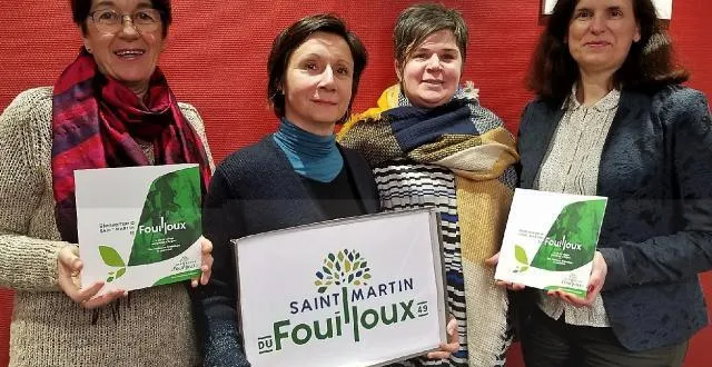 photo la commission communication présente le nouveau logo de saint-martin-du-fouilloux. de gauche à droite : roseline buisson, florence lièvre, angélique michel et rachel blanchard. &copy; par ouest-france