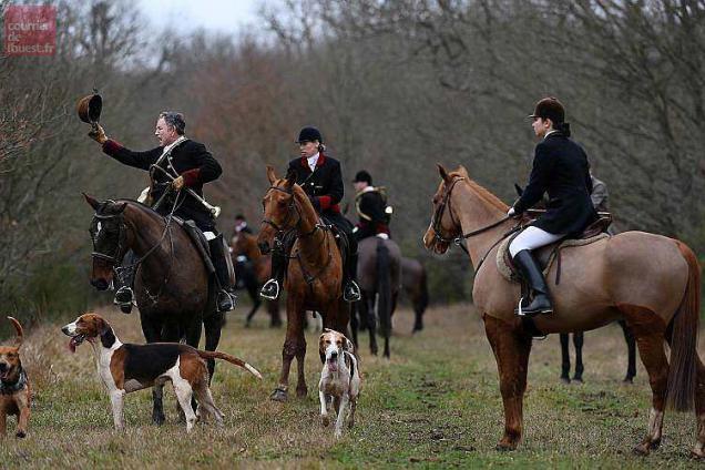 Anjou et Poitou. Plong e en images au c ur d une chasse courre