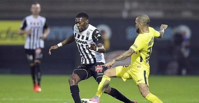 photo karl toko ekambi et angers sco affronteront le psg au parc des princes, le mercredi 14 mars en match avancé de la 31e  journée de ligue 1. &copy; marc ollivier