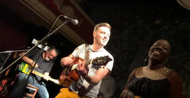 photo benjamin piat sur scène, heureux comme un gamin. &copy; laurent beauvallet