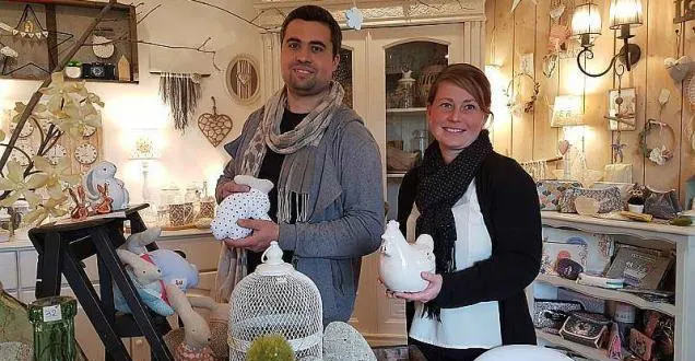 photo mazé-milon. gris groseille, le showroom des amoureux de la déco &copy; le showroom gris groseille ouvre ses portes au public le weekend.