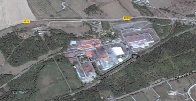 photo le site de l'entreprise kme se trouve à proximité de la risle, qui est hier sortie de son lit à la suite d'importantes précipitations. &copy; capture google street view