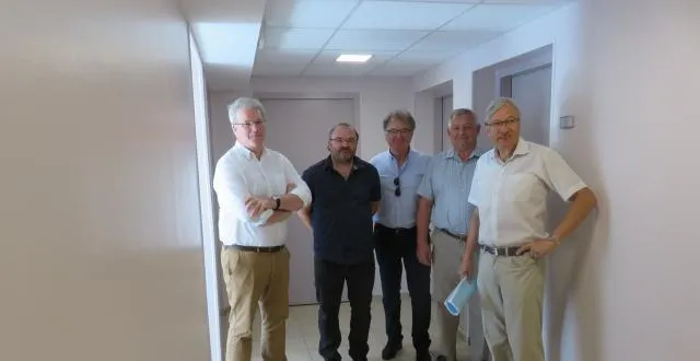 photo les élus ont visité les locaux du pôle santé de bellême lundi matin. &copy; ouest-france