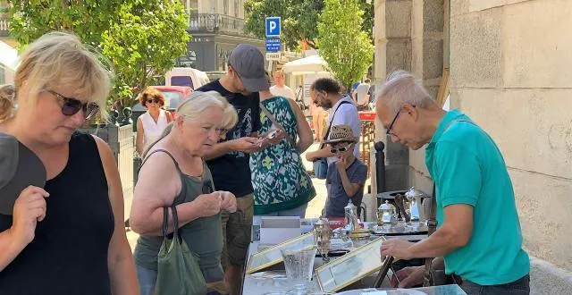 photo jean, brocanteur à la flèche, vient à alençon «?depuis au moins trois ans?». &copy; ouest-france