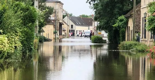 photo l’entrée de la commune de blèves, dans le nord de la sarthe, mardi 12 juin 2018. l’état de catastrophe naturelle a été reconnu, pour cette commune. &copy; archives ouest-france