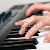 photo cours de piano synthétiseur