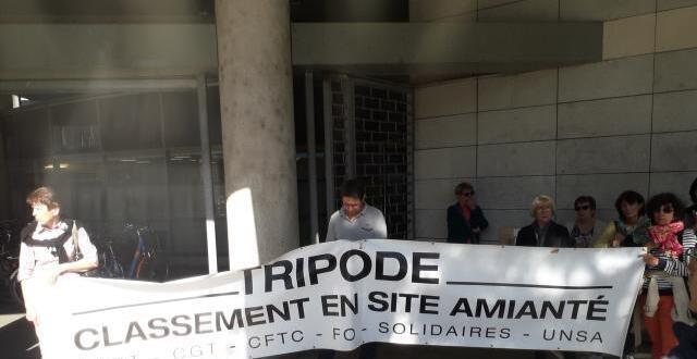 photo une trentaine d’anciens du tripode ont manifesté, ce vendredi, à la direction départementale des finances publiques.
