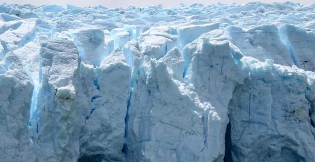 photo l'activité humaine est responsable du réchauffement climatique et de la fonte de glacier millénaire comme ici au chili. &copy; joel estay / afp