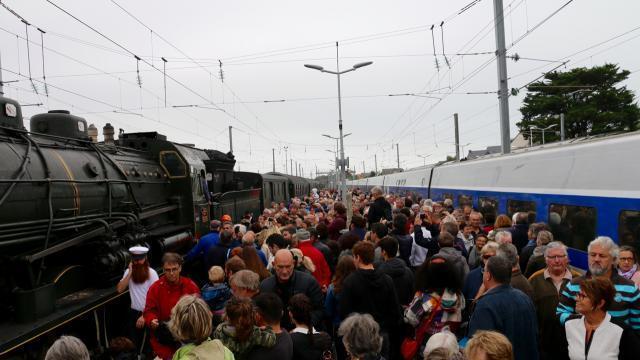 En Images La Loco Vapeur Pacific 231 En Gare Du Croisic Nantes