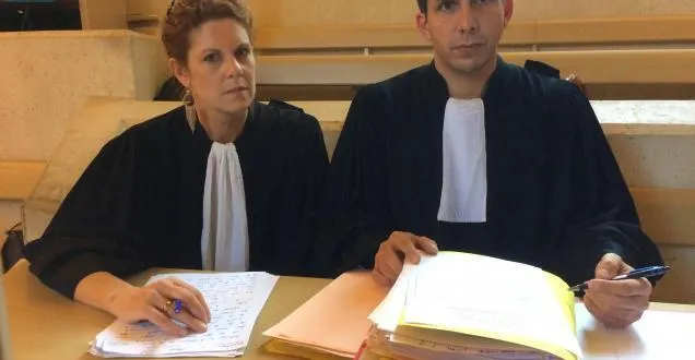 photo me sandrine soulard et me sacha lanquette sont les avocats de la famille. &copy; photo ml