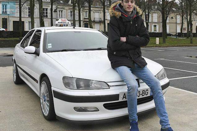 Voitures de cinéma. Peugeot 406 : le taxi le plus connu de France !