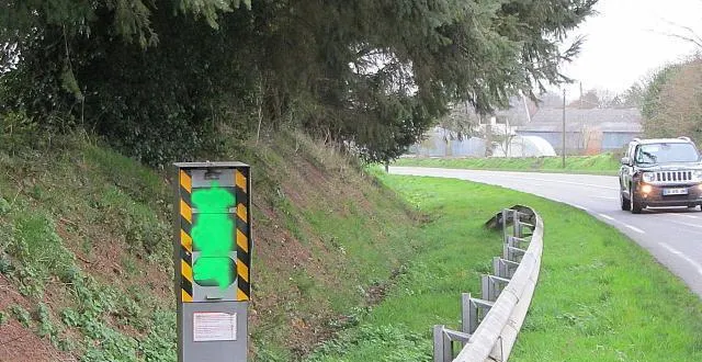 photo le radar du merzer a été une nouvelle fois pris pour cible. &copy; ouest-france