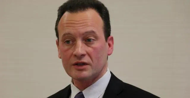 photo ludovic assier coordonne depuis six mois avec patrick manteigueiro et sophie douvry le travail d’un groupe qui espère réussir l’alternance municipale à alençon au printemps 2020. &copy; ouest-france